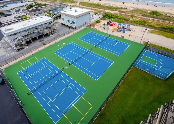 Sunny Coastal With Balcony Pools Gym Ac & Tennis