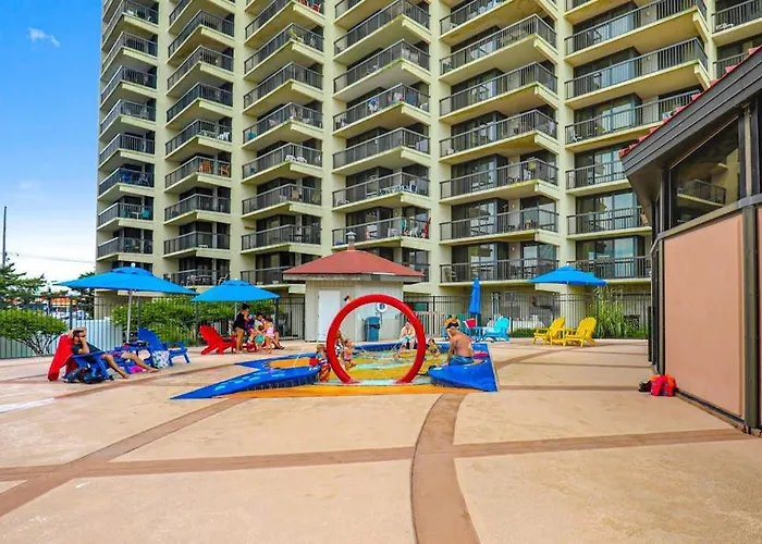 Sunny Coastal With Balcony Pools Gym Ac & Tennis Hébergement de vacances